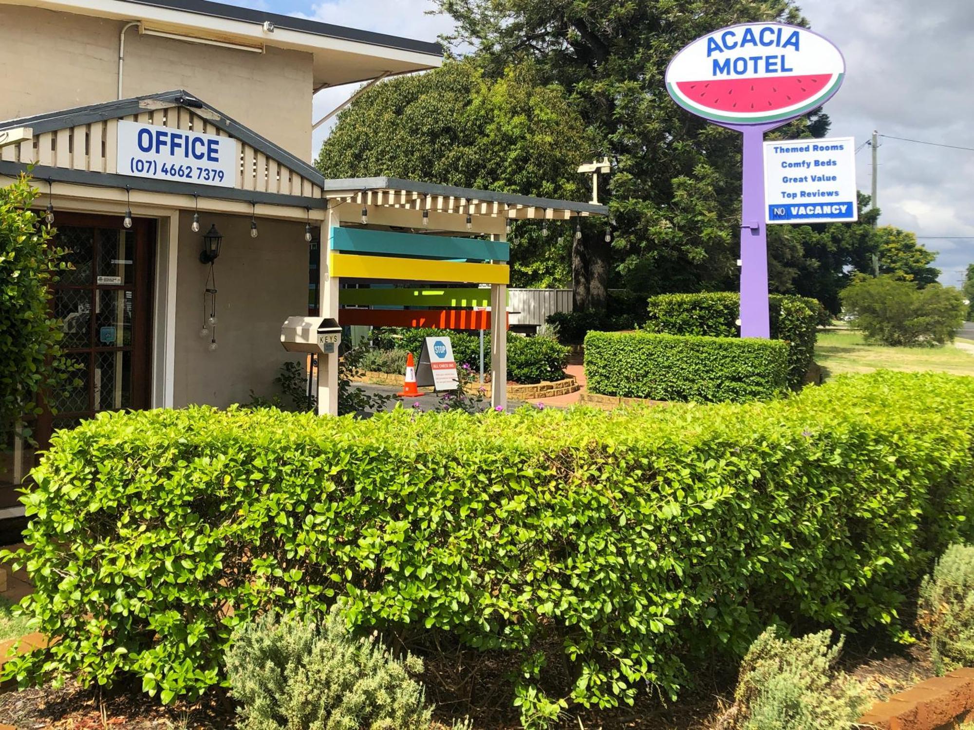 Acacia Motel Chinchilla Exterior photo